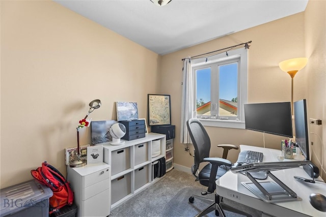 818 N 13th St, Livingston, MT 59047 - carpeted office space with baseboards