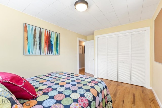 2 Harris Pl, Livingston, MT 59047 - bedroom featuring wood finished floors and a closet