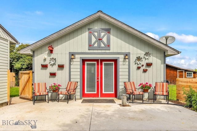 2 Harris Pl, Livingston, MT 59047 - rear view of house with a patio area
