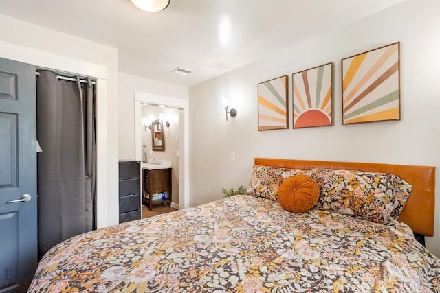 2 Harris Pl, Livingston, MT 59047 - bedroom featuring ensuite bath and a closet