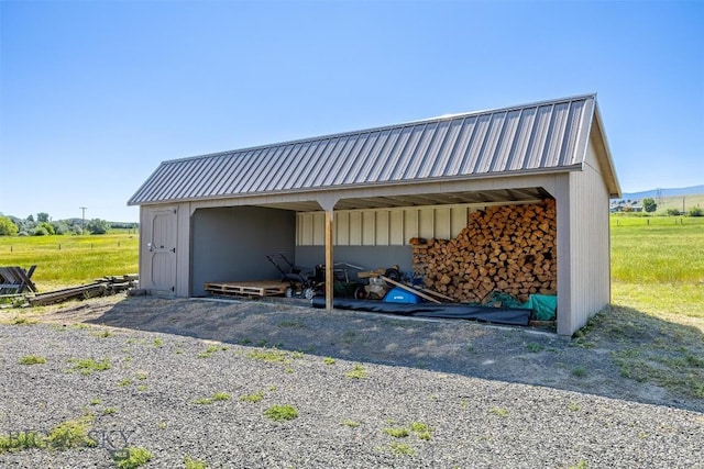 915 Point Of Rocks Rd, Whitehall, MT 59759 - view of garage