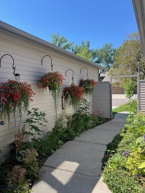 3 Gallatin Unit B, Bozeman, MT 59718 - view of side of home