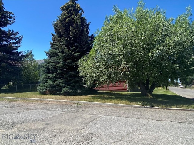 1120 A St, Butte, MT 59701 - view of asphalt road with curbs