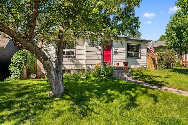 531 N Main St, Livingston, MT 59047 - view of front of house with a front lawn