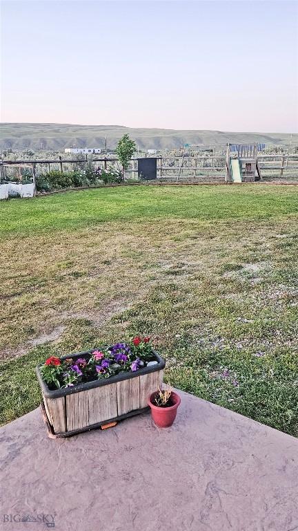 950 N Harrison St, Lima, MT 59739 - view of yard
