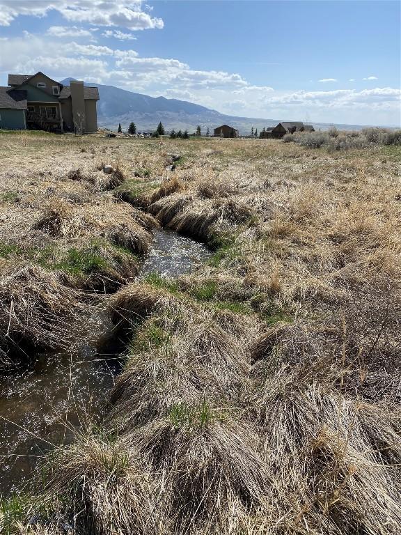6 Buckboard Dr, Sheridan, MT 59749