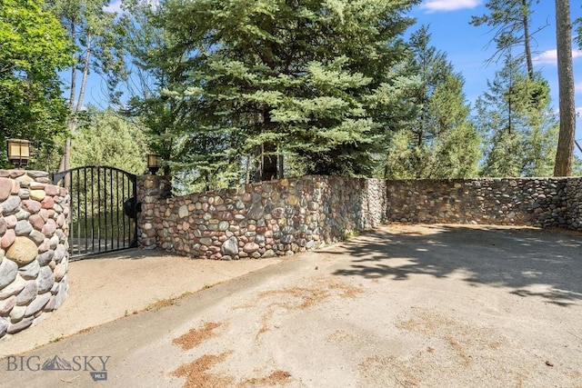 953 Angel Point Rd, Lakeside, MT 59922 - view of gate