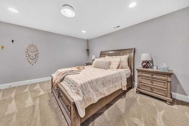 bedroom featuring carpet floors