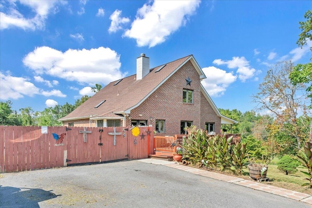 view of front of property