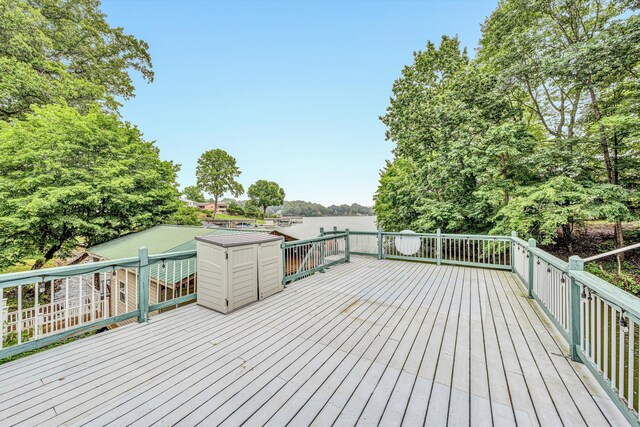 900 Lakemount Dr, Moneta, VA 24121 - view of deck
