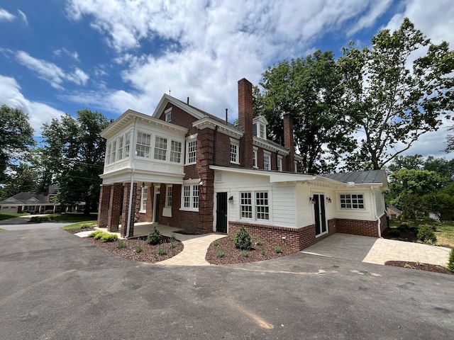 view of front of house