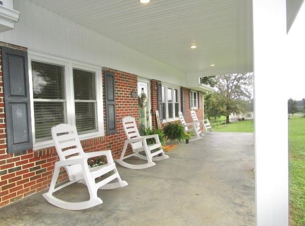 view of patio / terrace featuring covered porch