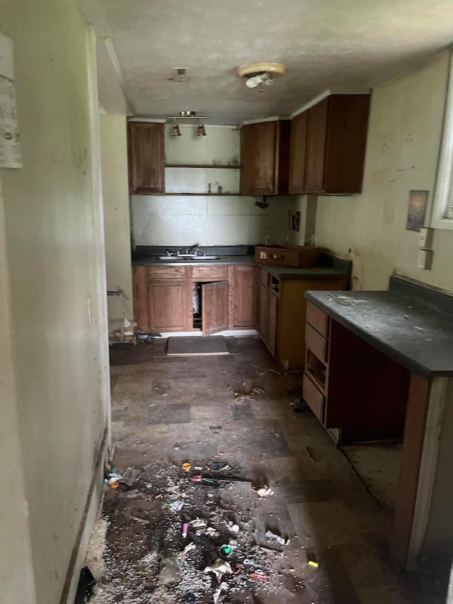 kitchen featuring sink