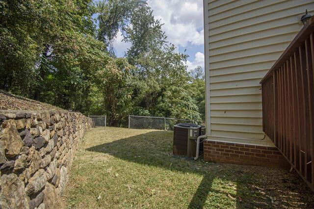 view of yard with cooling unit