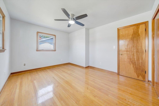 2422 Kingston Rd NW, Roanoke, VA 24017 - unfurnished room featuring light wood finished floors and a ceiling fan