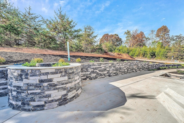 1154 Barrow Hills Dr, Huddleston, VA 24104 - view of patio