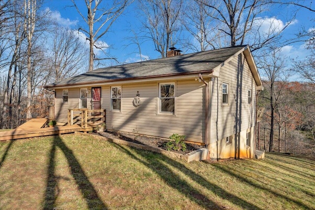 view of front of house with a front yard