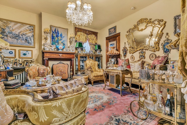 sitting room with an inviting chandelier