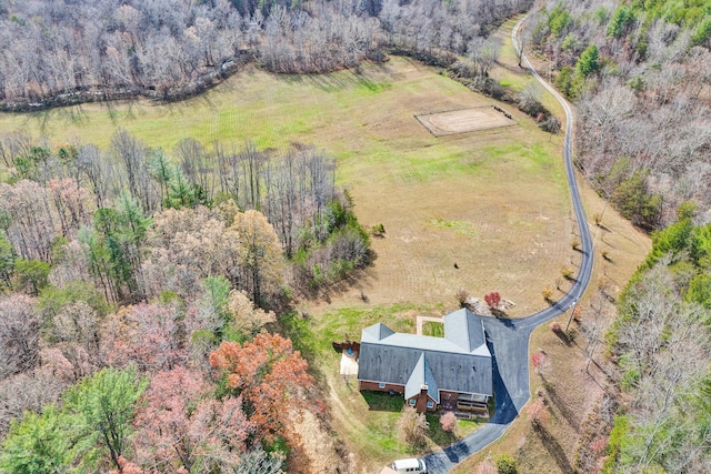 birds eye view of property featuring a rural view