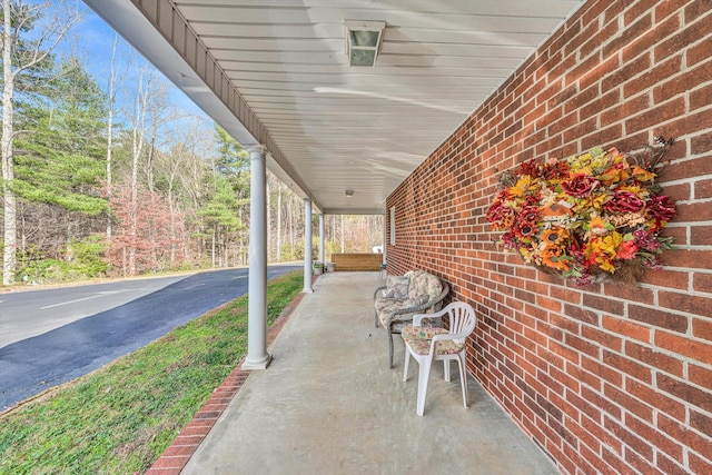 view of patio / terrace with covered porch