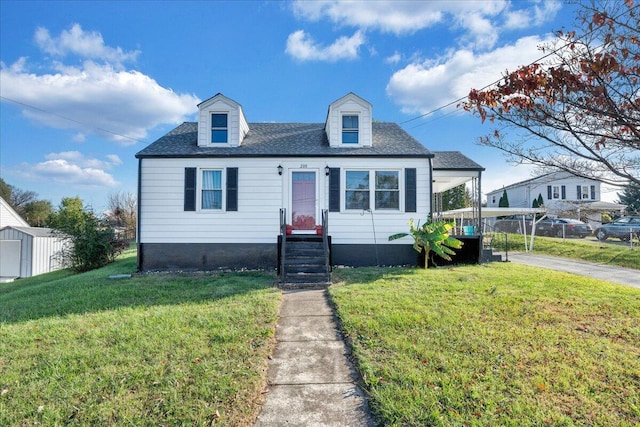 view of front of house with a front lawn