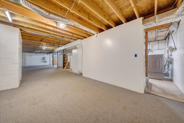 basement featuring washer / dryer