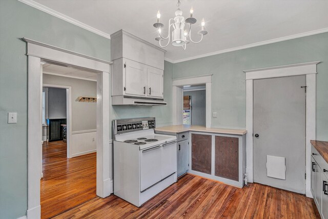 hall with hardwood / wood-style floors