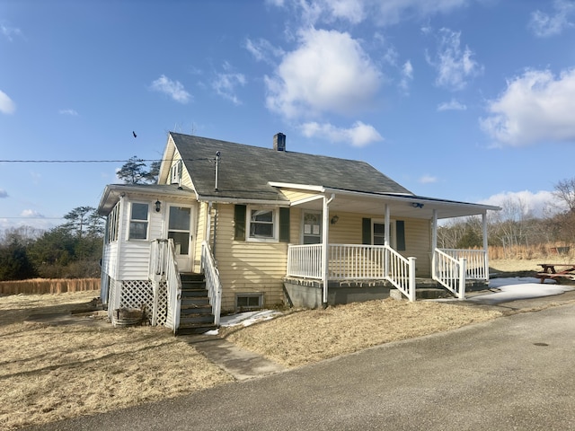 view of front of property with a porch