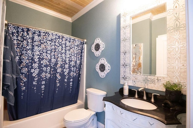 full bathroom featuring shower / bath combo with shower curtain, toilet, vanity, and ornamental molding