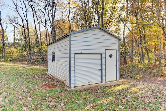 view of outbuilding