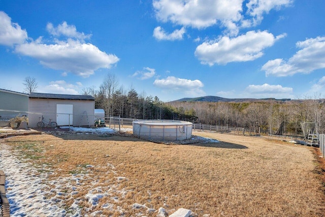 view of yard with a mountain view