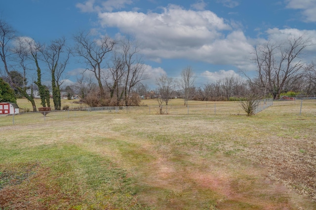 view of yard featuring a rural view