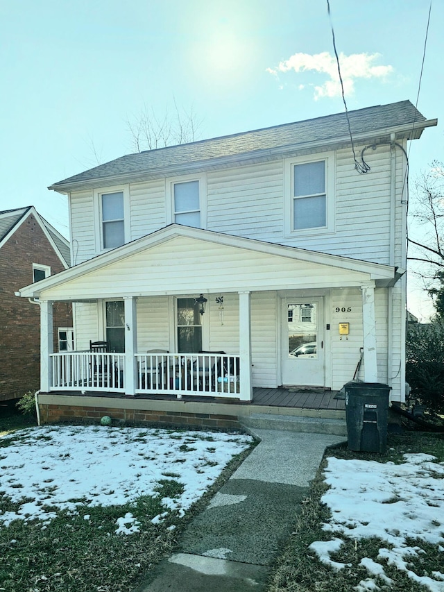 view of front facade featuring a porch