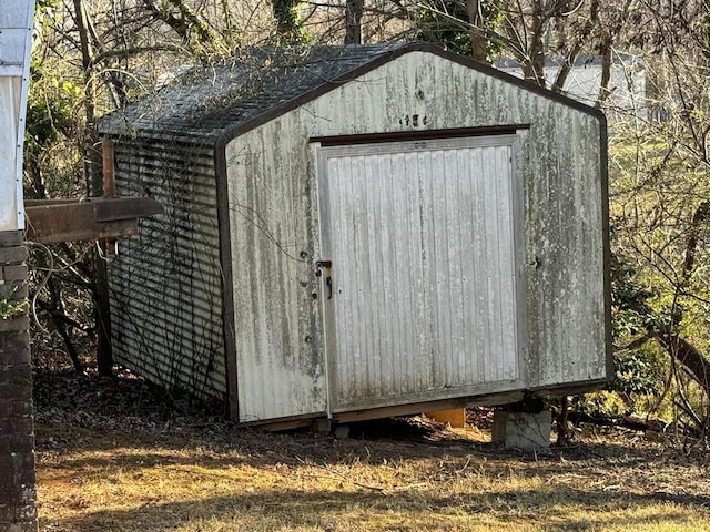 view of outdoor structure