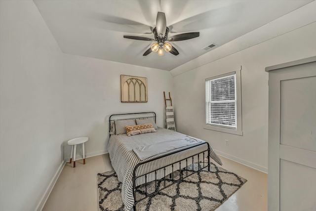 bedroom featuring ceiling fan