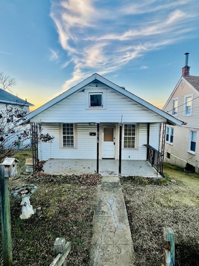 view of front of house with a porch