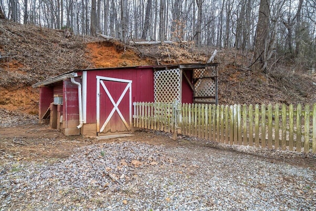 view of outdoor structure