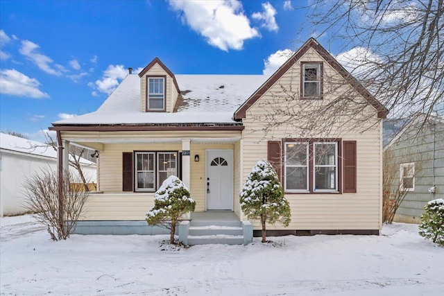 view of front of property with covered porch