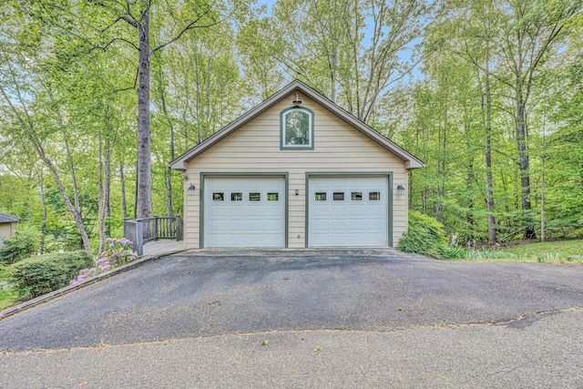 view of detached garage