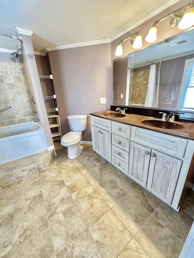 full bathroom featuring shower / tub combo with curtain, vanity, toilet, crown molding, and a textured ceiling