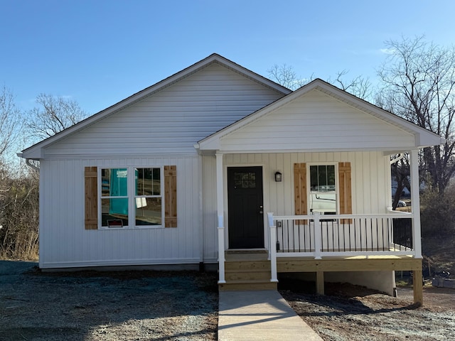 view of front facade featuring covered porch