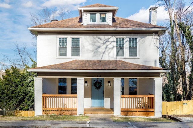 view of front of home featuring a porch