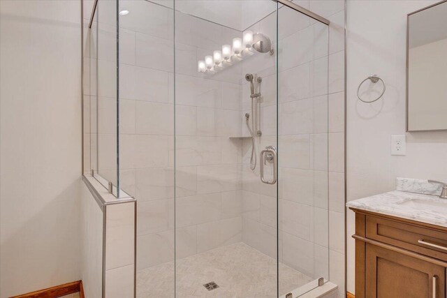 3615 Dogwood Ln SW, Roanoke, VA 24015 - full bathroom featuring tiled shower and vanity