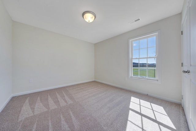 320 Woodside Dr, Salem, VA 24153 - unfurnished room featuring light carpet and baseboards