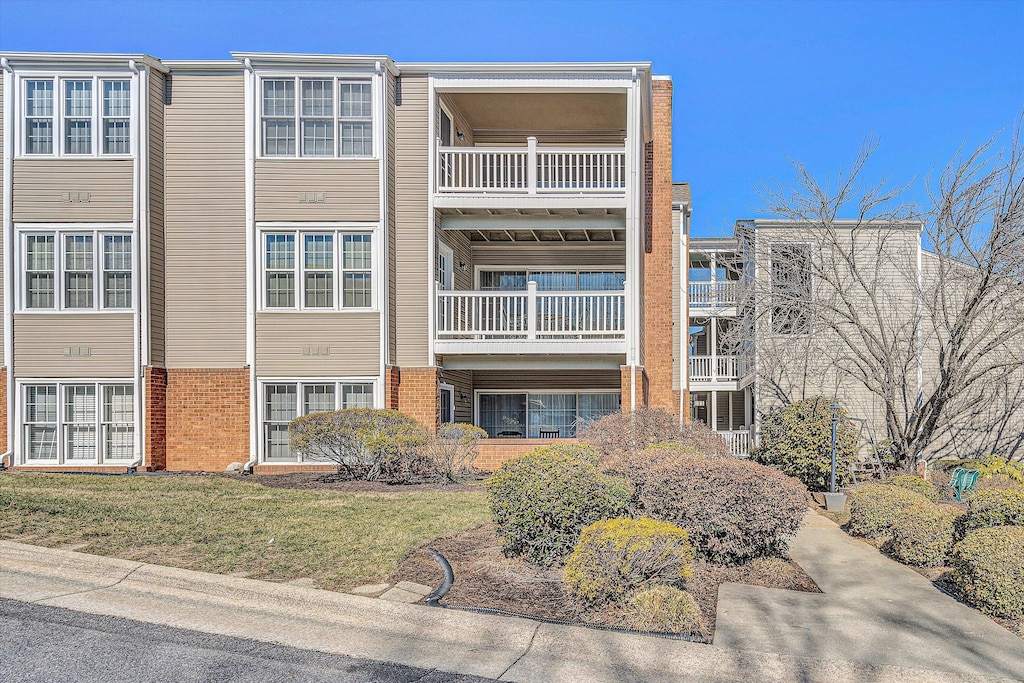 2983 Winterberry Dr, Roanoke, VA 24018 - view of building exterior