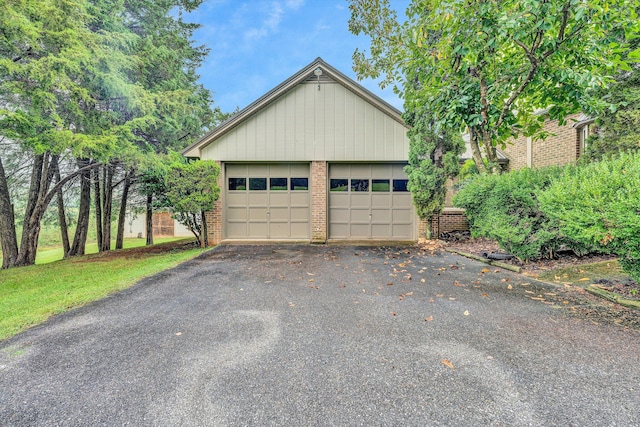 view of detached garage