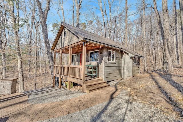 view of outbuilding