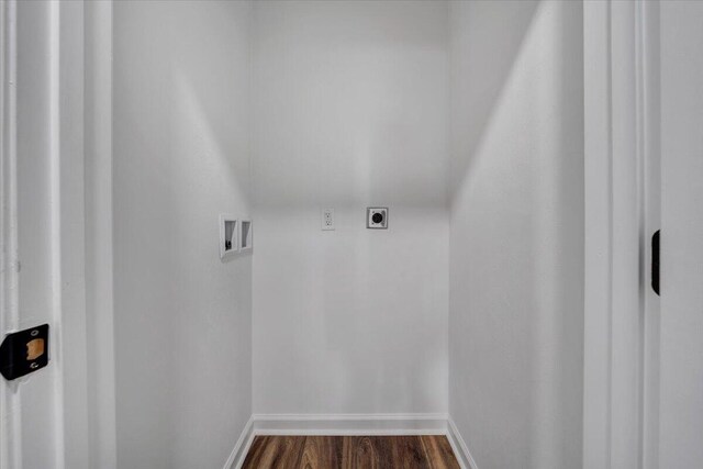 2236 Kenwood Blvd SE, Roanoke, VA 24013 - laundry room with washer hookup, baseboards, dark wood-style floors, and electric dryer hookup
