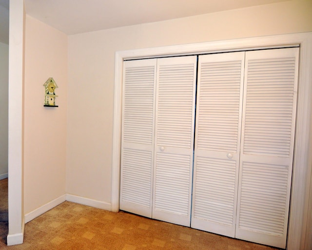 3370 Kelly Lane Ext, Roanoke, VA 24018 - detailed view of carpet and baseboards
