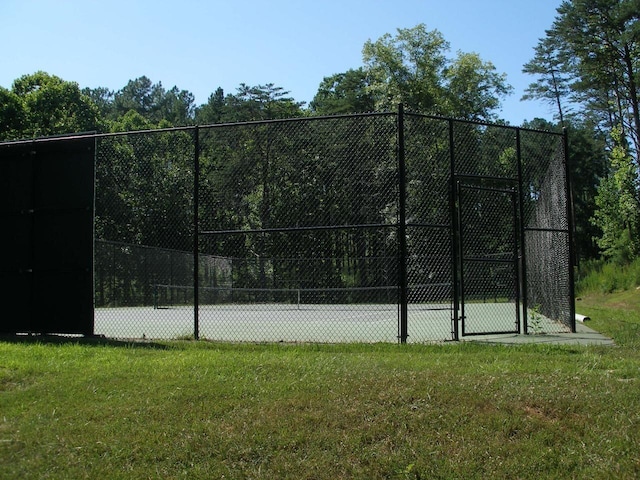 368 Penninsula Pt, Lynch Station, VA 24571 - view of tennis court